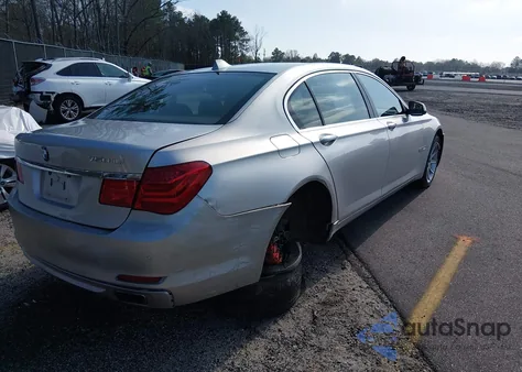 2011 BMW 750Li xDrive z USA, uszkodzony, nr VIN WBAKC8C5XBC431773